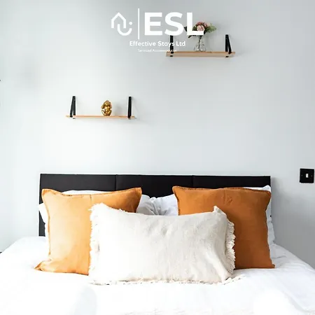 5 Bedroom Victorian Town House - Perfect For Contractors And Family Groups Шрусбери Экстерьер фото