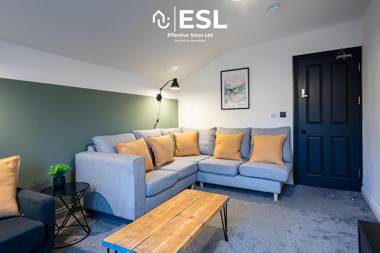 Holiday home 5 Bedroom Victorian Town House - Perfect For Contractors And Family Groups *