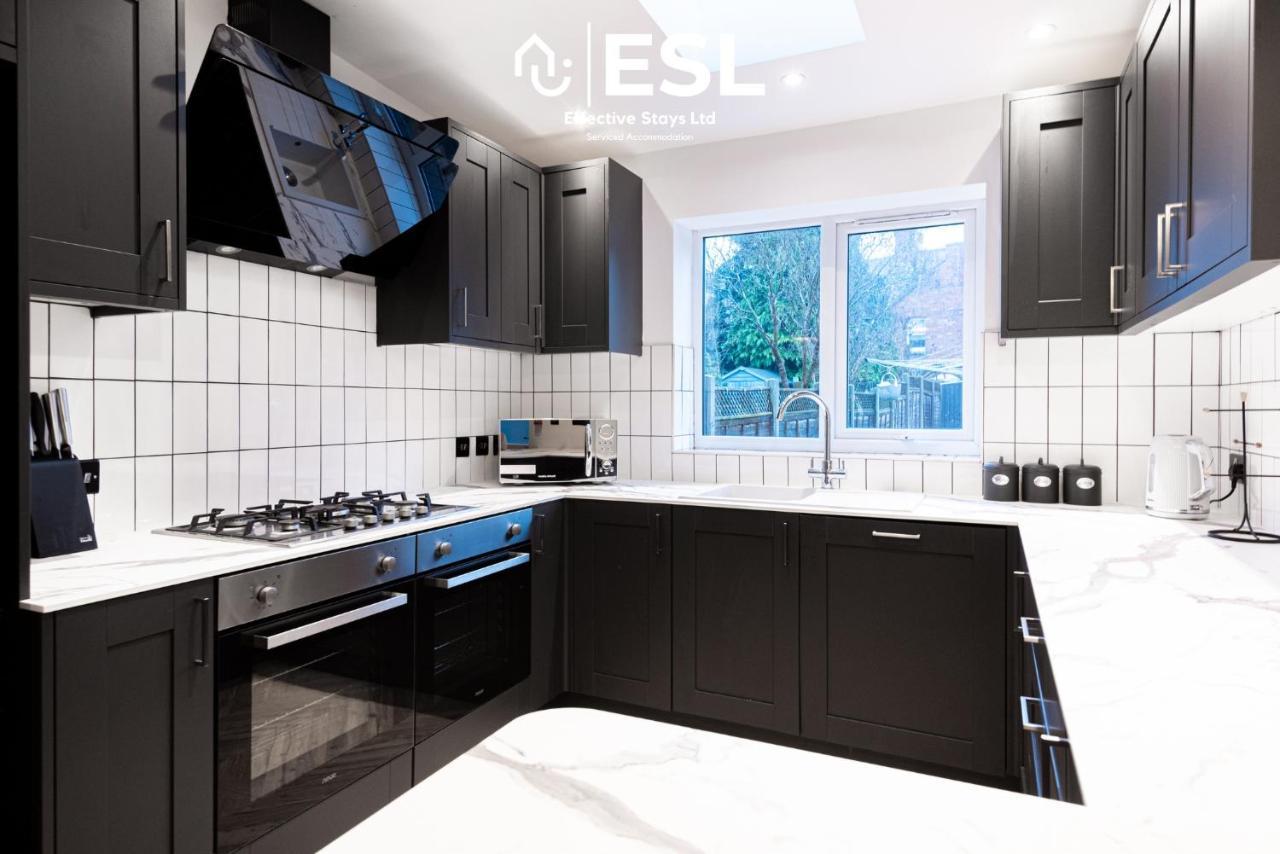 Holiday home 5 Bedroom Victorian Town House - Perfect For Contractors And Family Groups